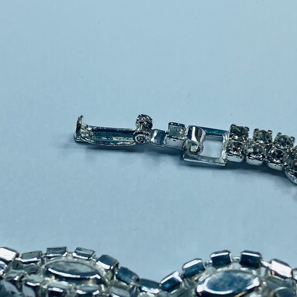 Vintage Rhinestone Chain Bracelet Womens Clear Faceted Sparkles Silver Tone - Picture 13 of 16